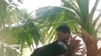 مادربزرگ در جوراب ساق بلند روی قشر مرد عکس پورن سکسی می پرید