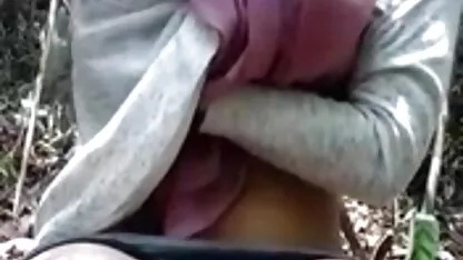 MILF Busty روی ماشین لباسشویی دراز کشیده و الاغ معشوق خود را بهم زده عکس پورن وسکسی است