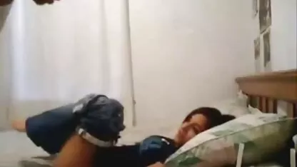 دختری لاغر از عکس های سکسی پورن استار ها پشت سرش قرمز برداشت و به مرد مبتلا به الاغ مبتلا شد