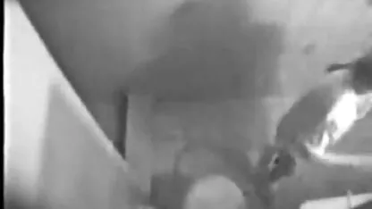 مردی به خانه دانشجویی دعوت کرد و بند محکم خود عکس سکسی پورن استار های معروف را بر روی بزرگان کشید