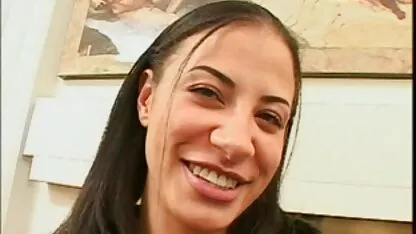 زیبایی لعنتی سخت با یک فیلم پورن شهوتی خروس بزرگ