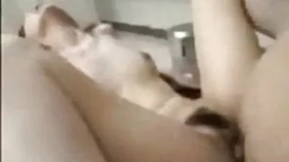 مرد بالغ دختر جوان ، پدر و دختر با عکس پورن سکسی محارم را لخت می کند