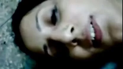 کیسی کالور در حالی که با ویبره سازها خودارضایی می کنند ، دو دوست را در مقعد با عکسهای سکسی پورن استار هم فشار می دهد