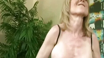 توسط عضلات دو دختر ذوب شده عکس سکسی پورن استار ها در دهان